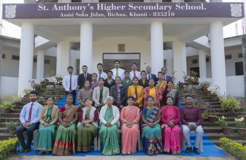 Faculty & Staff Group Photo